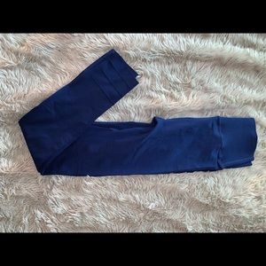 Dark blue Fabletics leggings